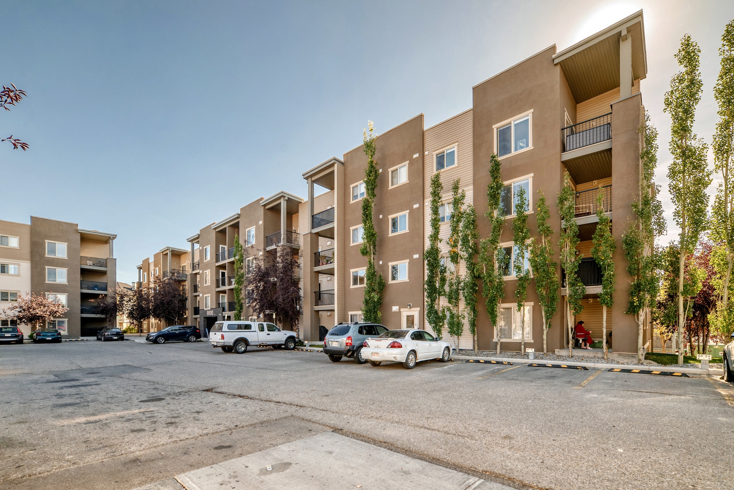 403 Mackenzie Way SW - 9111