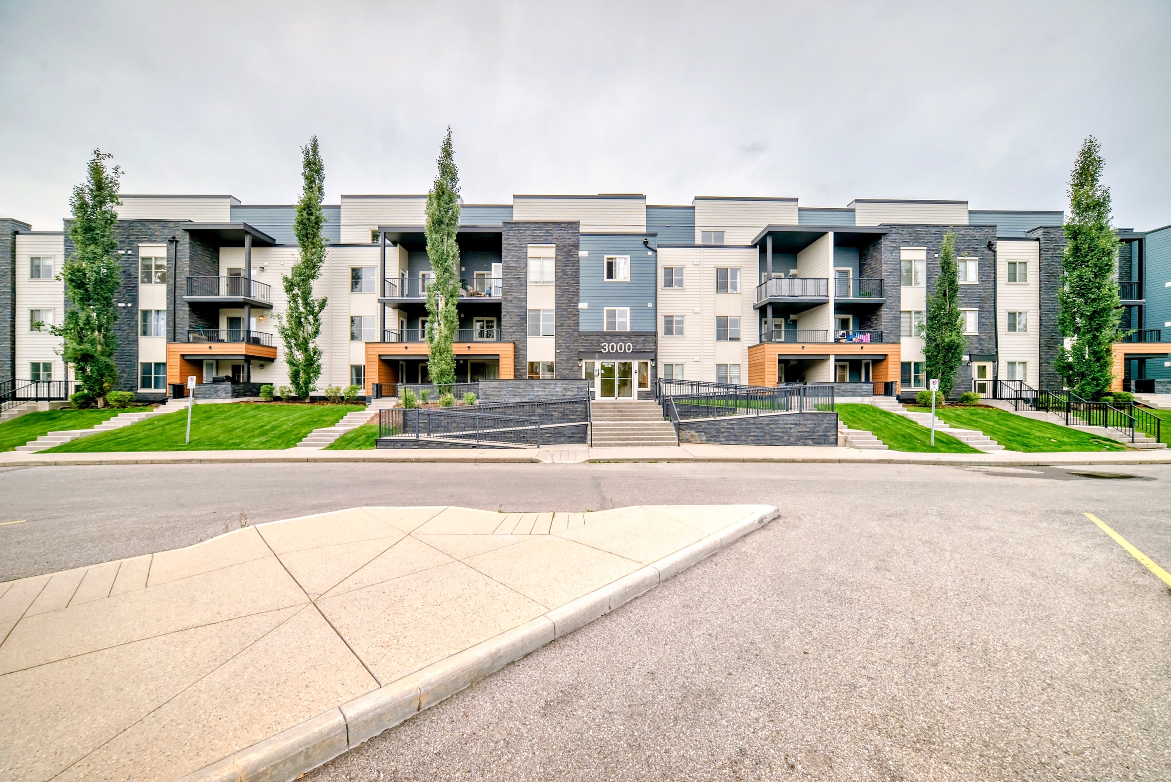 1317 27 Street SE - 3304