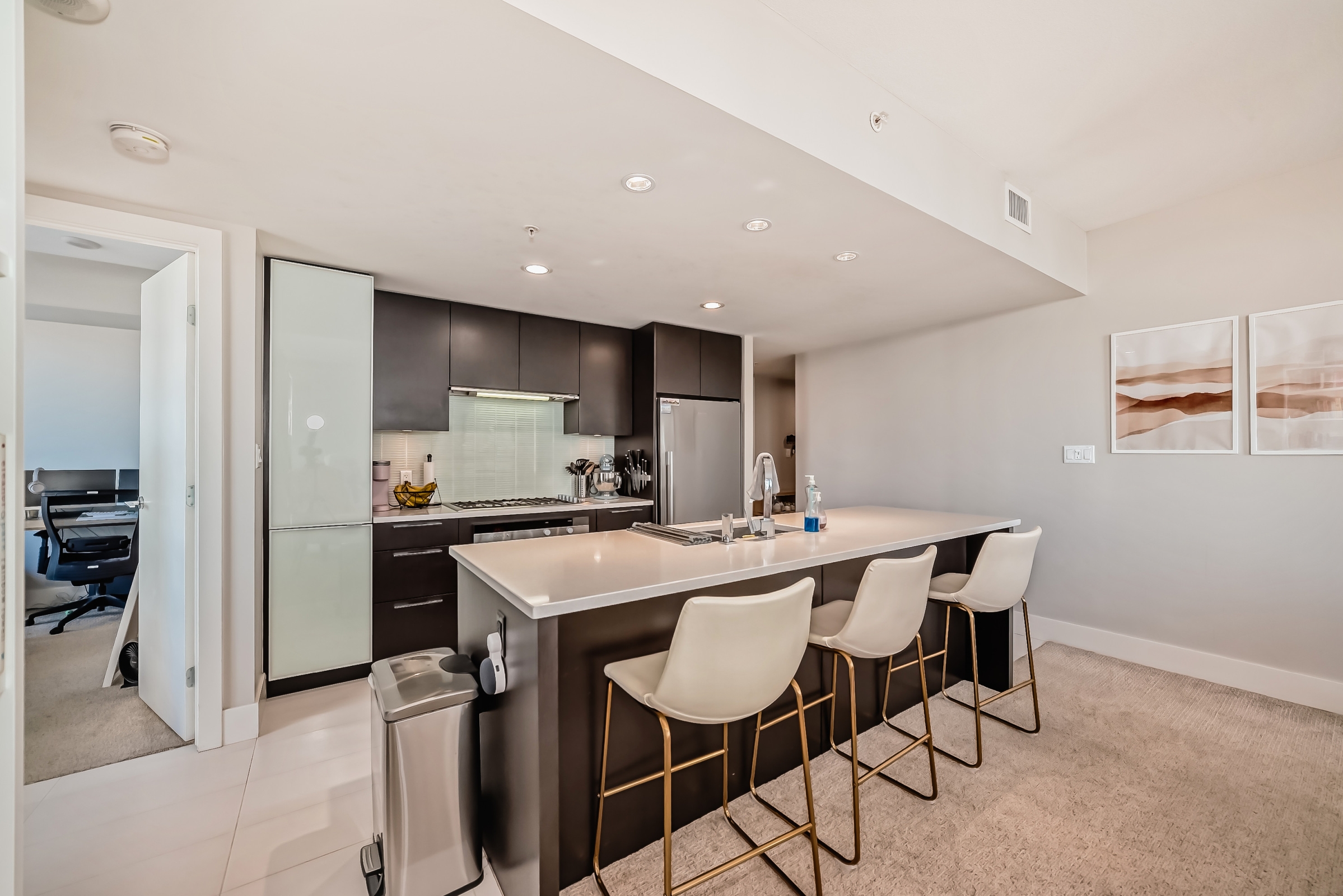 1111 10 Street SW - 802